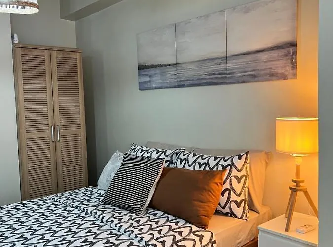 Huge 1bedroom Condotel W Balcony Near Smart Araneta Coliseum 4* Manila